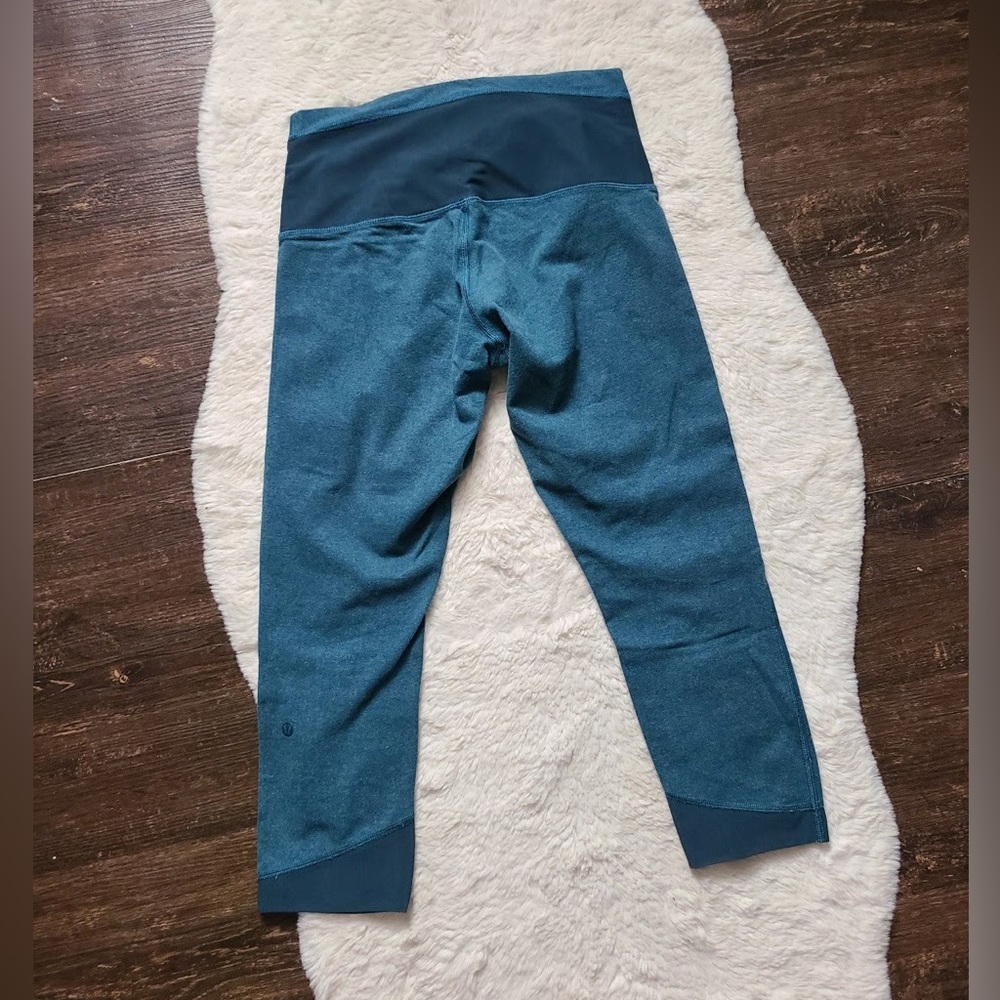 Lululemon‎ Crop Leggings Size 6
